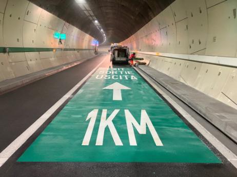 Placard vert PREMARK Sortie dans le Tunnel de Fréjus (83)