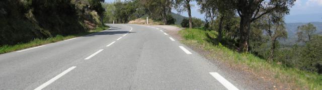 Heißaufgetragener Thermoplast - Langlebige Hochleistungs-Straßenmarkierungen zur Aufrechterhaltung der Verkehrssicherheit