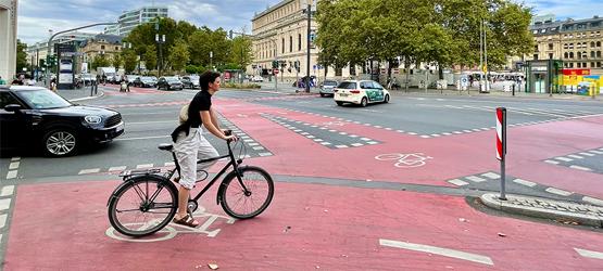 A red carpet for cyclists in Frankfurt