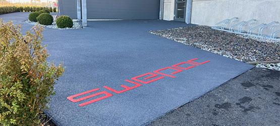 Marking an entrance in Sweden - Geveko Markings