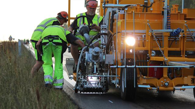 Road marking certifications around the world - Longdot